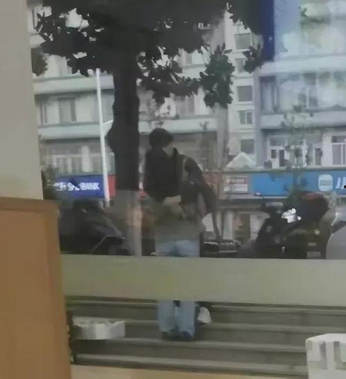 南航货站爆料事件视频播放,揭秘货运操作内幕  第3张